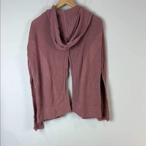 Lululemon Still Movement Wrap- Heathered Quicksand - Picture 7 of 10